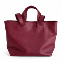 Lataa kuva Galleria-katseluun, Burgundinvärinen REBECCA-shopper-laukku edestä kuvattuna