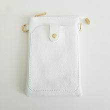 Lataa kuva Galleria-katseluun, Tyylikäs ja käytännöllinen MARTINA puhelinlaukku sopii hyvin sekä arkeen että juhlaan. Laukussa on yksi vetoketjullinen tasku ja edessä myös tilava tasku nepparikiinnityksellä ja kultaisilla metalliosilla.