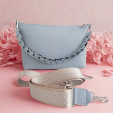 Lataa kuva Galleria-katseluun, SARA nahkalaukku säädettävällä koristehihnalla ja hopeilla lukoilla