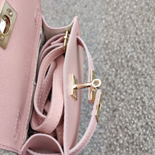 Lataa kuva Galleria-katseluun, NOÉ nahkalaukku säädettävällä olkahihnalla