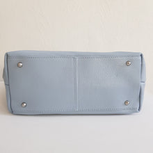 Lataa kuva Galleria-katseluun, Upea shopper- malli, laadukas ja käytännöllinen. Aivan varmasti pakko saada- asuste tänäkin keväänä.