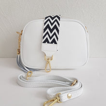 Lataa kuva Galleria-katseluun, LILY cross body nahkalaukku kahdella hihnalla