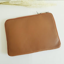 Lataa kuva Galleria-katseluun, ÄLY nahkainen tietokonesuoja