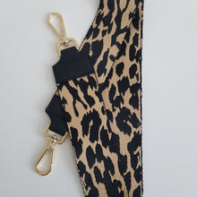 Lataa kuva Galleria-katseluun, Tyylikäs koristehihina leopardiprintillä
